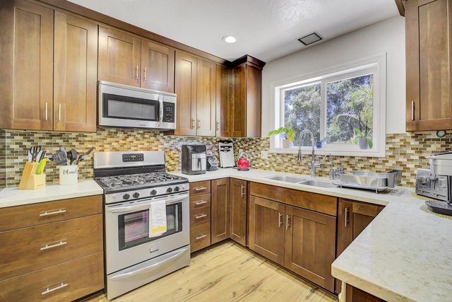 26 Meadow Way A, Scotts Valley, CA 95066