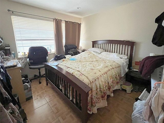 15685 SW 84th Ter 801, Miami, FL 33193