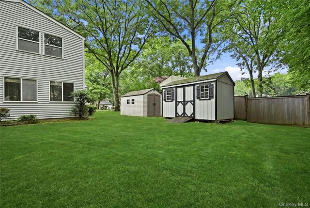 2 Cub Road, South Setauket, NY 11720