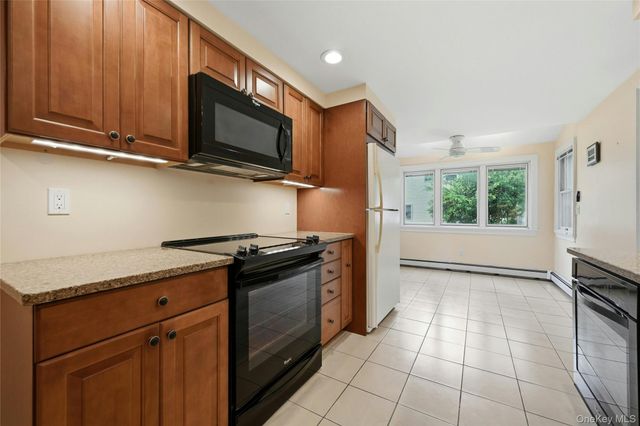2 Cub Road, South Setauket, NY 11720