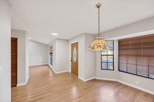 2942 WOODPINE CIRCLE, Sarasota, FL 34231