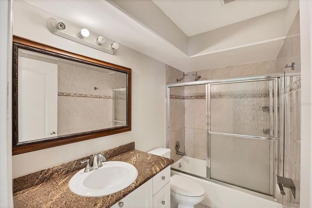 2942 WOODPINE CIRCLE, Sarasota, FL 34231