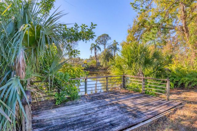 2942 WOODPINE CIRCLE, Sarasota, FL 34231