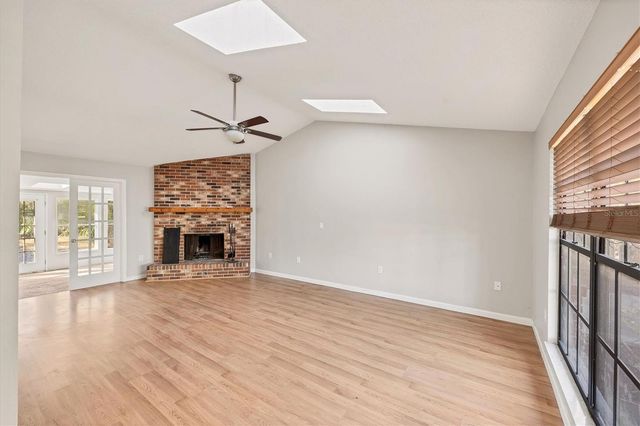 2942 WOODPINE CIRCLE, Sarasota, FL 34231