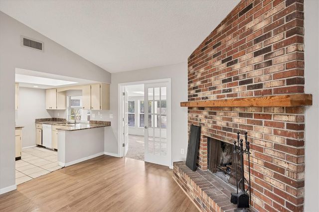 2942 WOODPINE CIRCLE, Sarasota, FL 34231