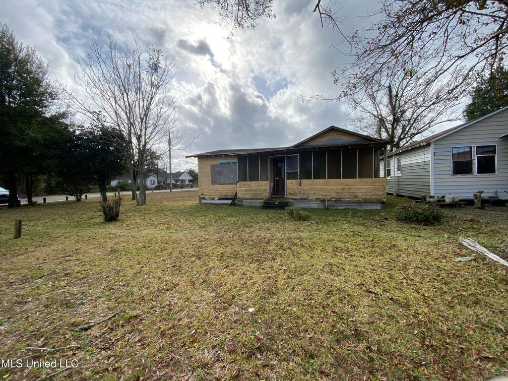 3307 20th Street, Gulfport, MS 39501