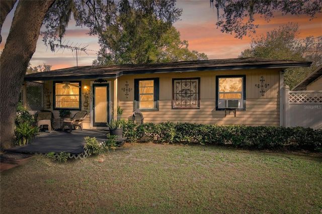 31302 ORANGE STREET, Sorrento, FL 32776