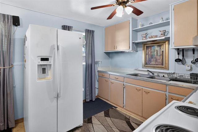 31302 ORANGE STREET, Sorrento, FL 32776