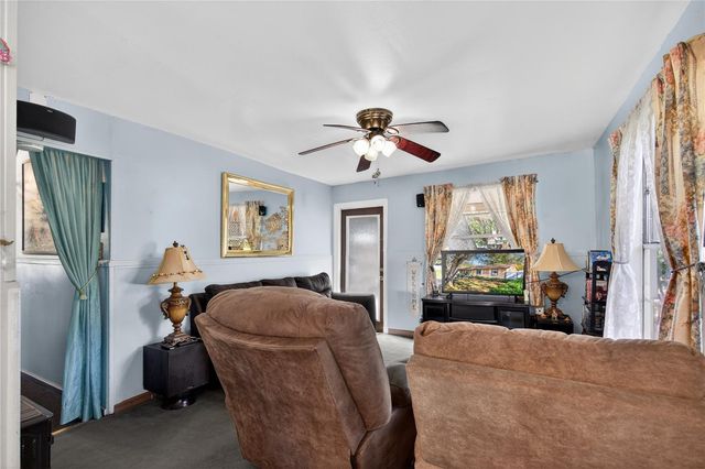 31302 ORANGE STREET, Sorrento, FL 32776