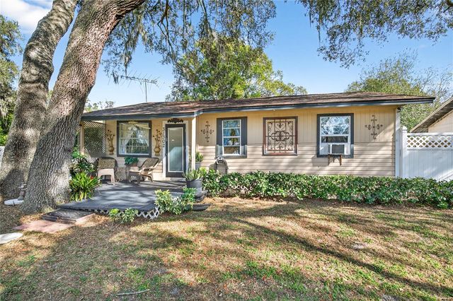 31302 ORANGE STREET, Sorrento, FL 32776