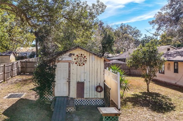 31302 ORANGE STREET, Sorrento, FL 32776