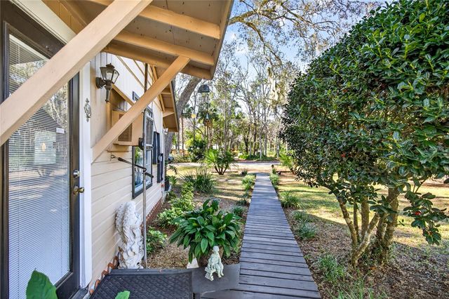 31302 ORANGE STREET, Sorrento, FL 32776