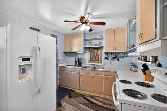 31302 ORANGE STREET, Sorrento, FL 32776