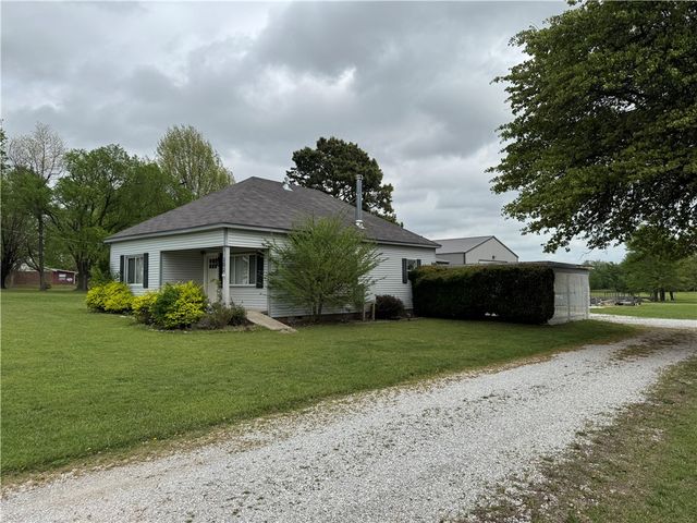 11202 Little Elm Road, Prairie Grove, AR 72753