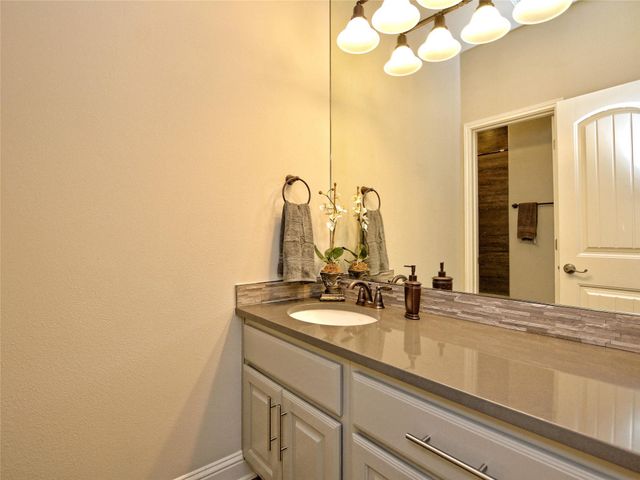 11000 CUT PLAINS LOOP, Austin, TX 78726