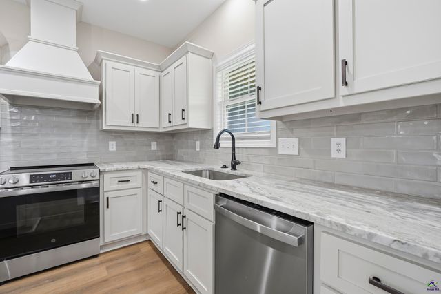 202 Sugar Creek Trail, Perry, GA 31069