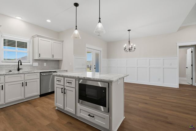 202 Sugar Creek Trail, Perry, GA 31069