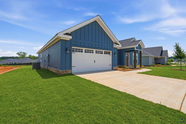 202 Sugar Creek Trail, Perry, GA 31069