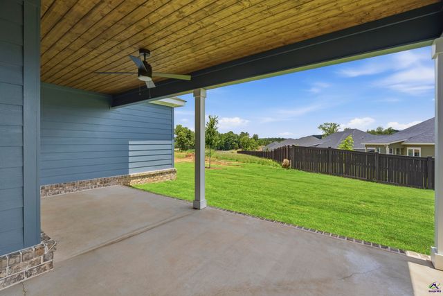 202 Sugar Creek Trail, Perry, GA 31069