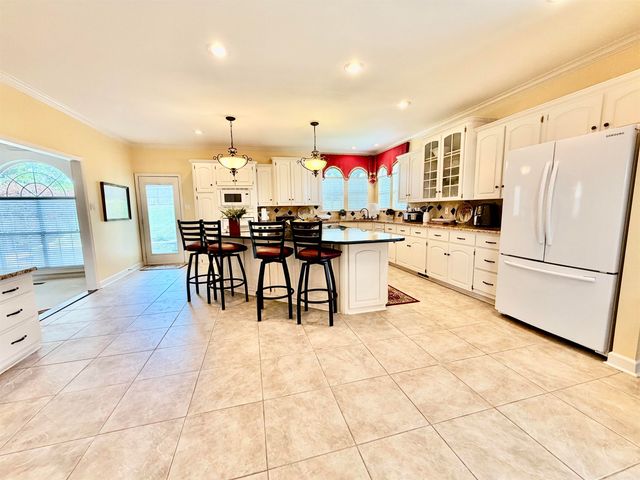 7 Westpointe Drive, Jacksonville, AR 72076