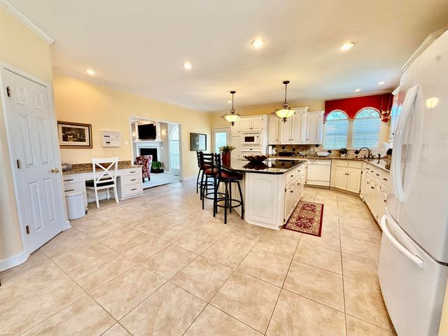 7 Westpointe Drive, Jacksonville, AR 72076