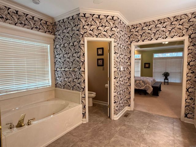 7 Westpointe Drive, Jacksonville, AR 72076