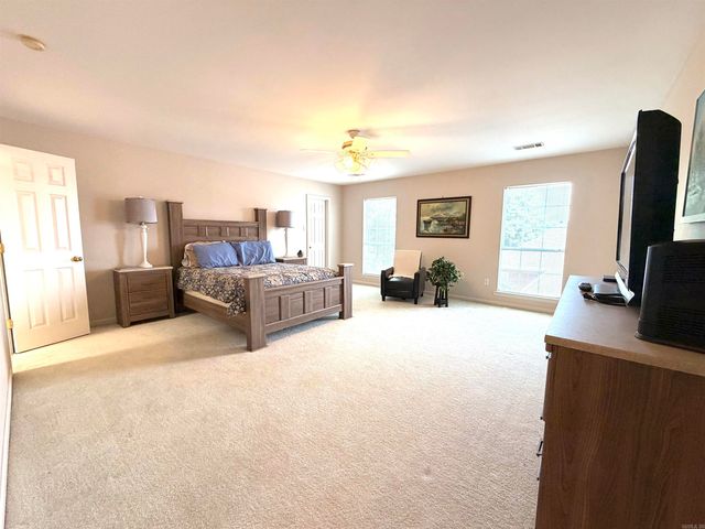 7 Westpointe Drive, Jacksonville, AR 72076