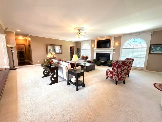 7 Westpointe Drive, Jacksonville, AR 72076