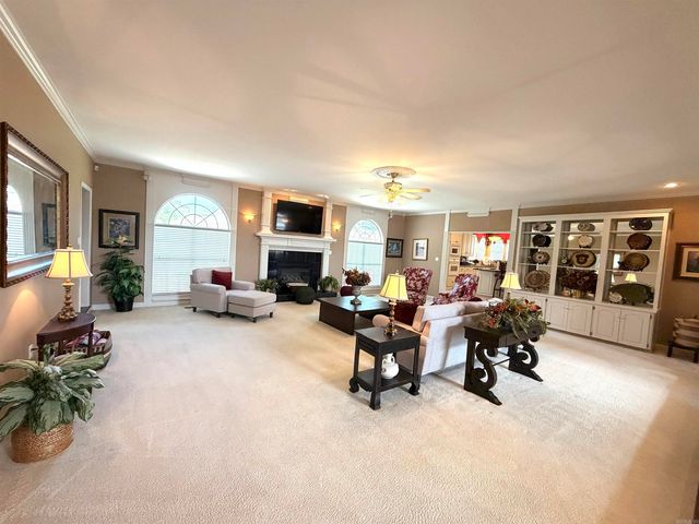 7 Westpointe Drive, Jacksonville, AR 72076