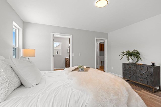 2662 LAWRENCE LANE, Neenah, WI 54956