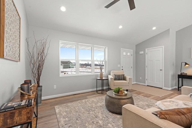 2662 LAWRENCE LANE, Neenah, WI 54956