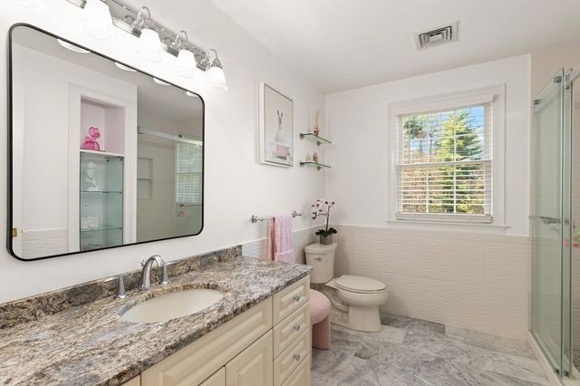 47 Symphony Dr, Easton, MA 02356