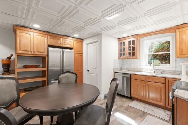 47 Symphony Dr, Easton, MA 02356