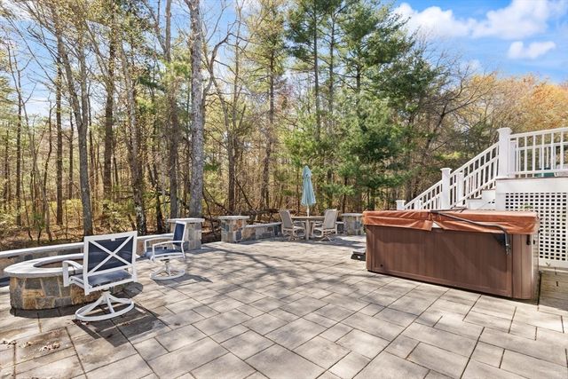 47 Symphony Dr, Easton, MA 02356