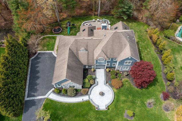 47 Symphony Dr, Easton, MA 02356