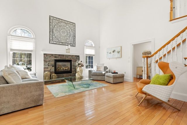 47 Symphony Dr, Easton, MA 02356