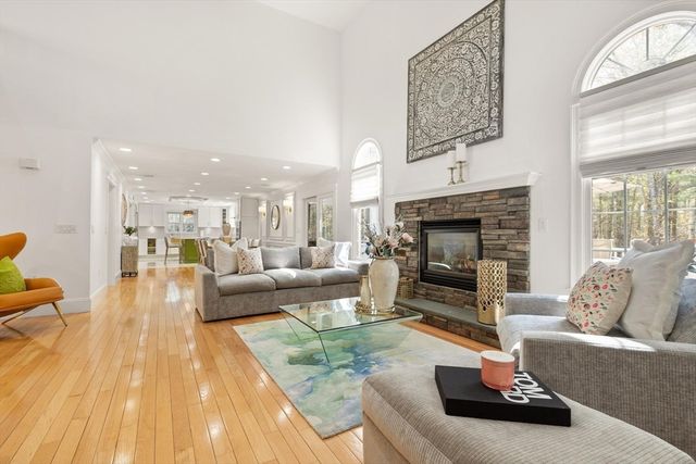 47 Symphony Dr, Easton, MA 02356
