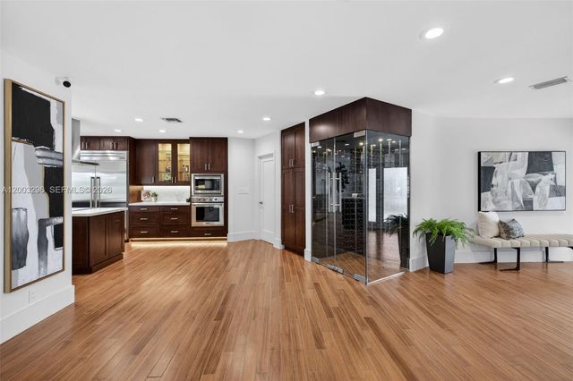 3050 NE 41st St, Fort Lauderdale, FL 33308