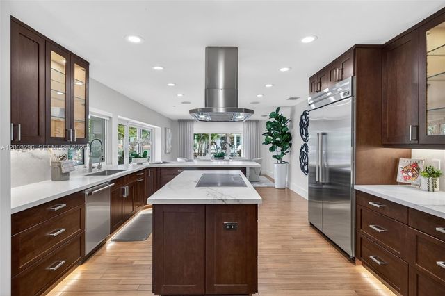 3050 NE 41st St, Fort Lauderdale, FL 33308