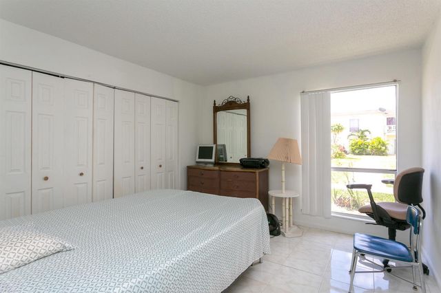 1500 N Congress Avenue C29, West Palm Beach, FL 33401