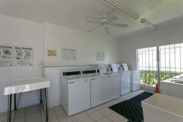 1500 N Congress Avenue C29, West Palm Beach, FL 33401