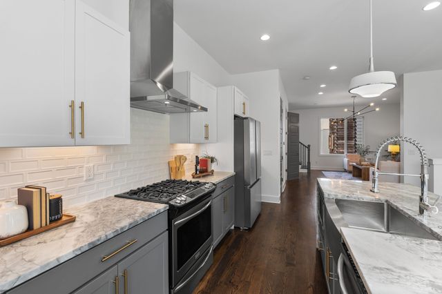 5616 Burgess Ave, Nashville, TN 37209