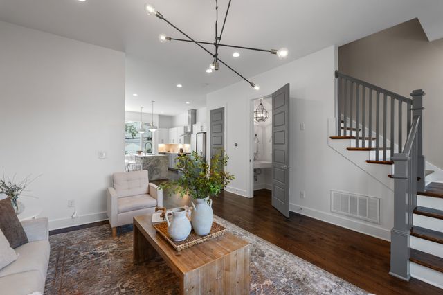 5616 Burgess Ave, Nashville, TN 37209