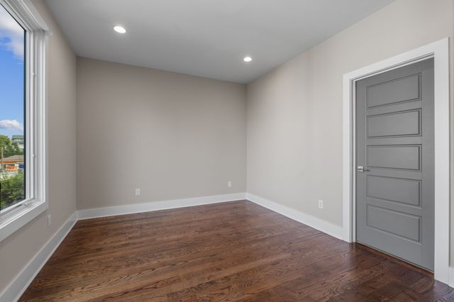 5616 Burgess Ave, Nashville, TN 37209