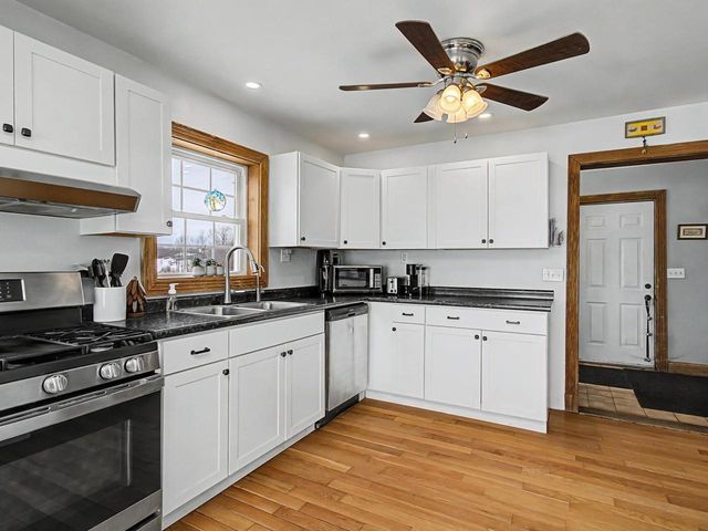 802 Alburgh Springs Road, Alburgh, VT 05440