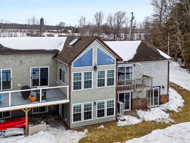 802 Alburgh Springs Road, Alburgh, VT 05440