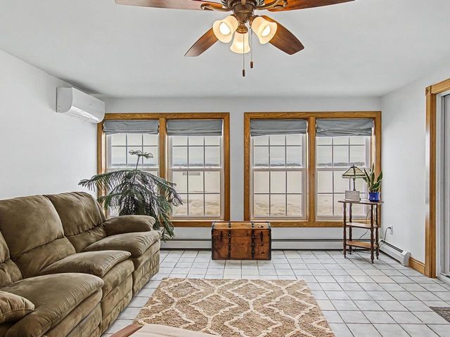 802 Alburgh Springs Road, Alburgh, VT 05440