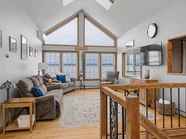 802 Alburgh Springs Road, Alburgh, VT 05440