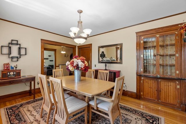 78 Chestnut St, Haverhill, MA 01830