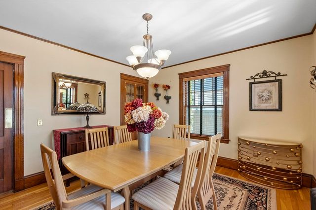 78 Chestnut St, Haverhill, MA 01830